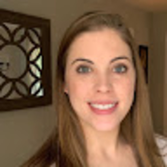 Meet your Posher, Kristen - Picture 1 of 1